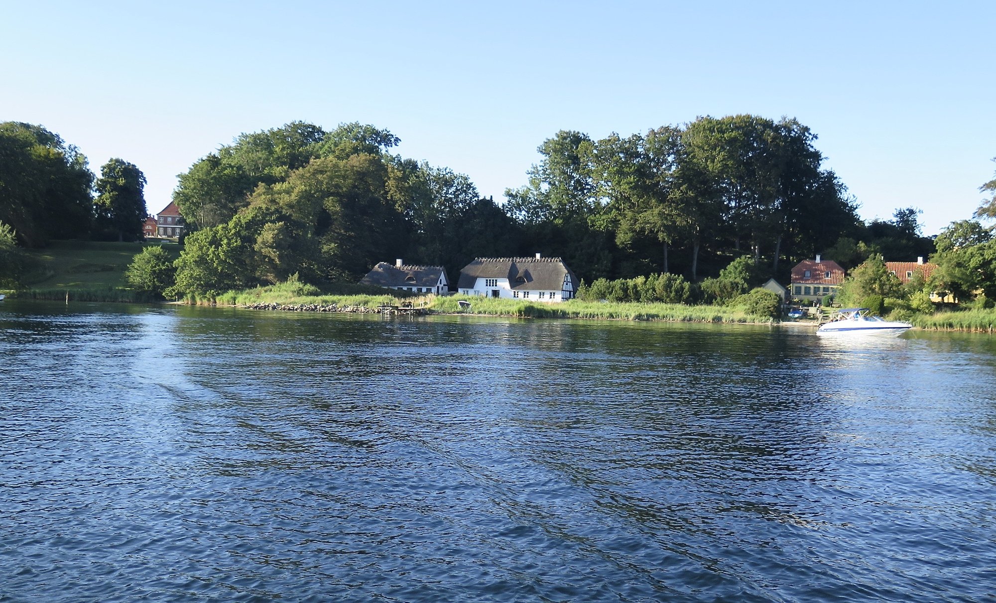 Fiskerhuset ved Hindsgavls Bro hvor der blev fisket ål.