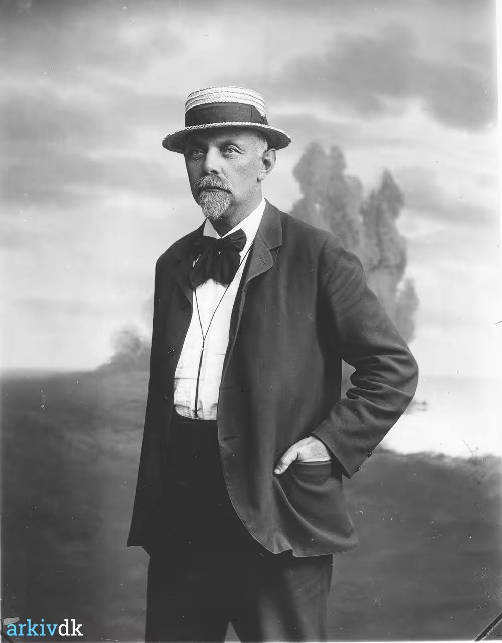 Portræt af forfatteren Edvard Egeberg fra 1902.
