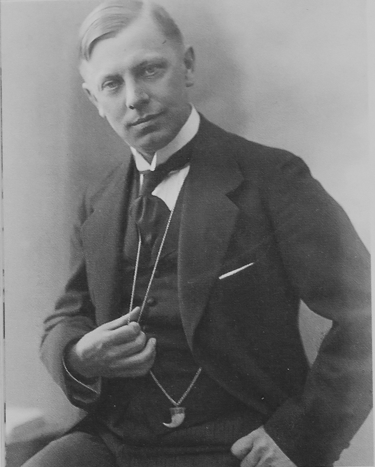 Portrætfoto af Walter Engel, ingeniør og direktør for Kabelfabrikken i Middelfart.