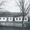 Asperup Skole i 1921 med klasseværelse og lærerbolig